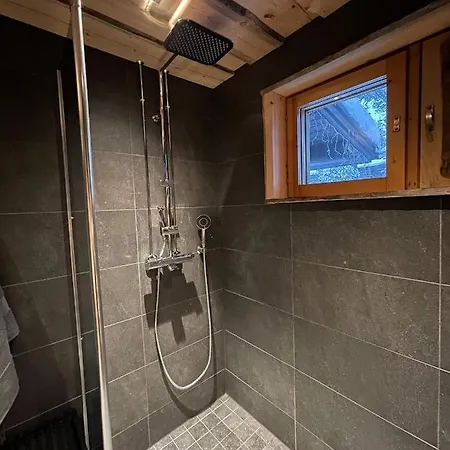 Feriehus Cottis - Kultakettu *