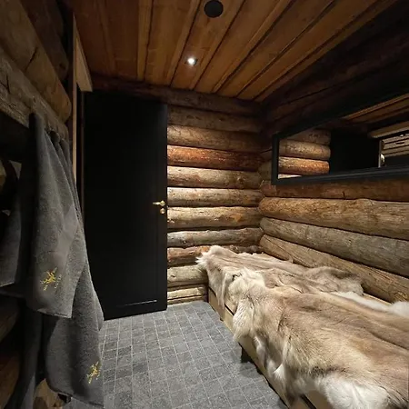 Cottis - Kultakettu Levi