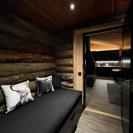 Cottis - Kultakettu Nyaraló Levi