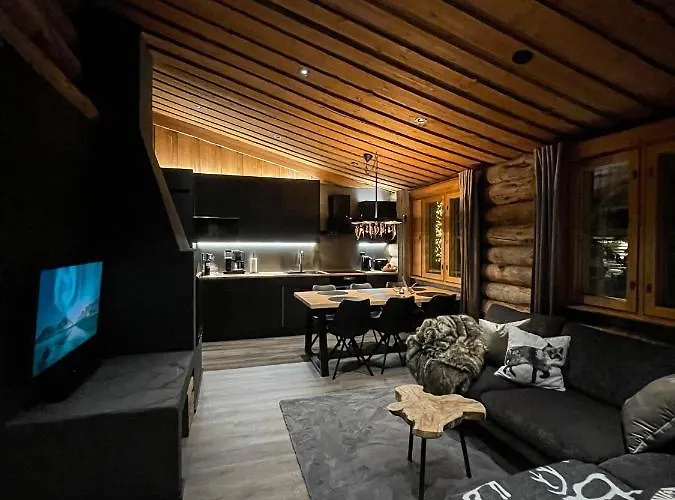 Cottis - Kultakettu 度假居